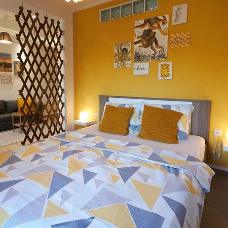 Apartment Yellow Poreč Exteriör bild
